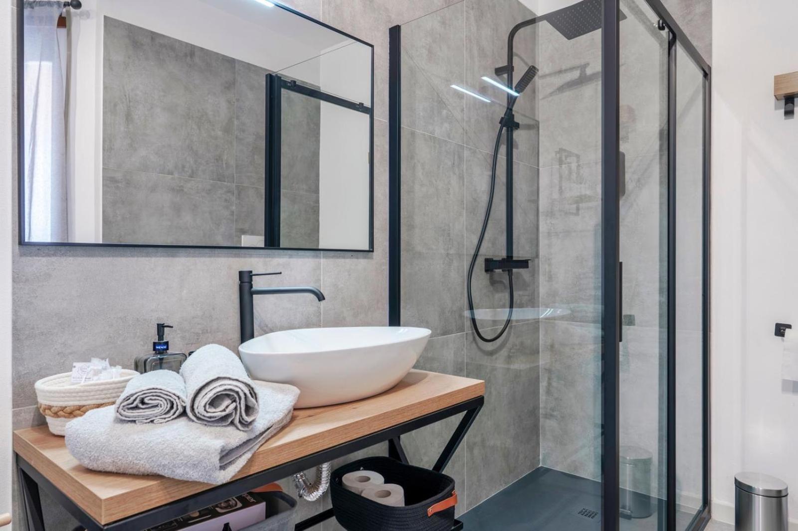 Roka House Apartment เปสเคียรา เดล การ์ดา ภายนอก รูปภาพ